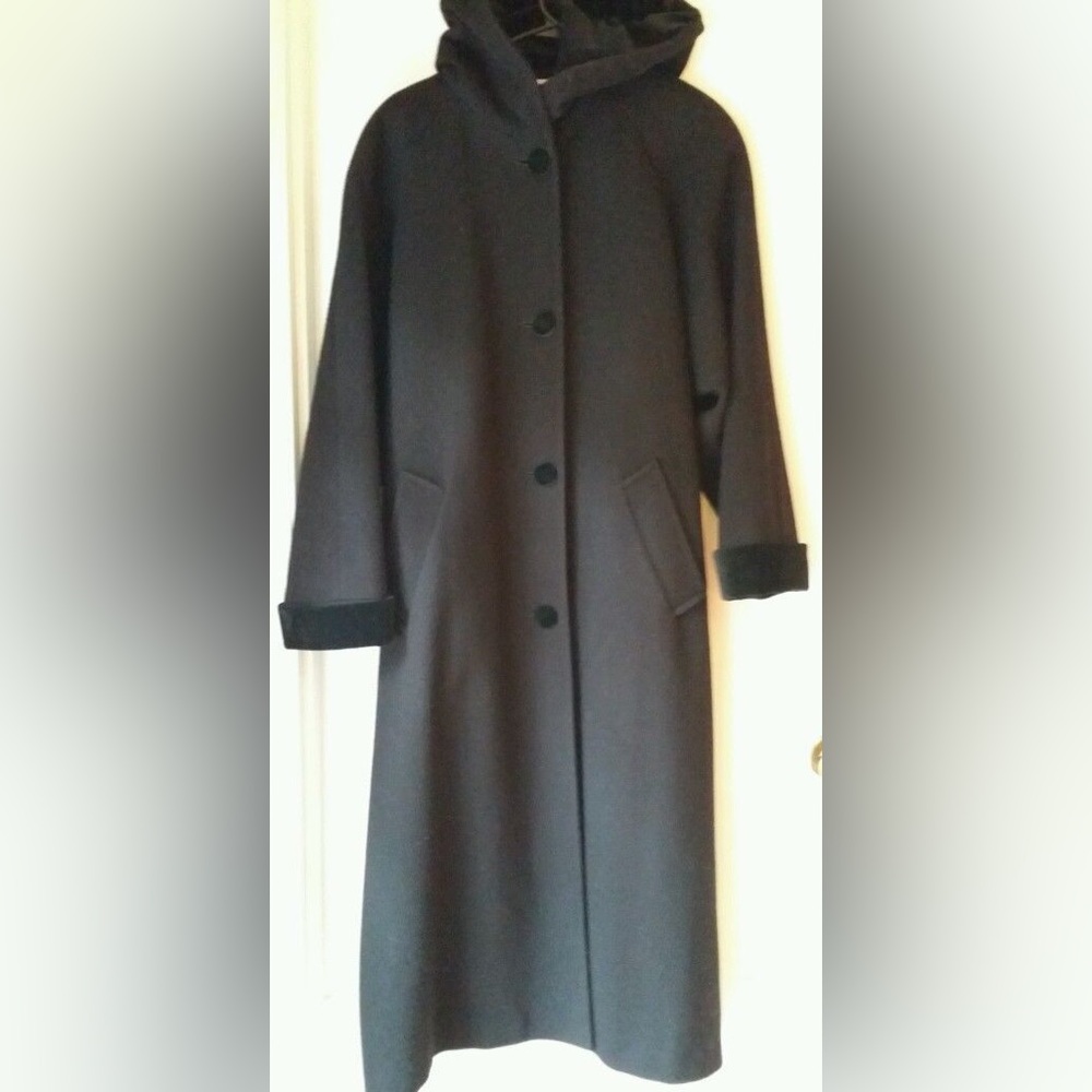 Brand new woman’s wool coat size 16